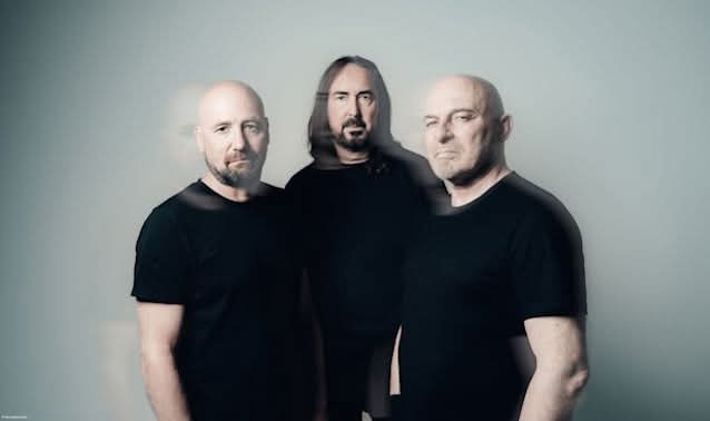 coroner-anuncia-dissonance-theory-su-primer-lbum-en-ms-de-30-aos-y-lanza-el-sencillo-renewal-noticias-sin-categoria