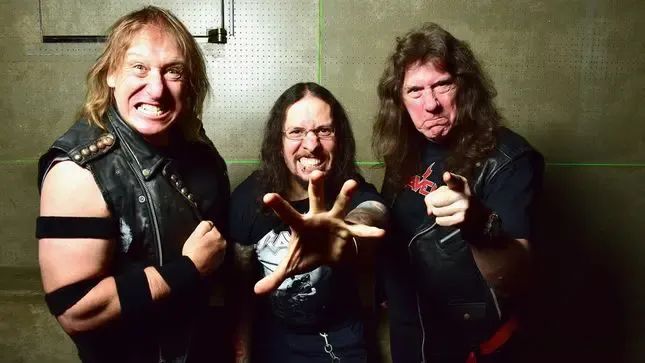 john-gallagher-de-raven-fue-sometido-a-ciruga-cerebral-gira-europea-pospuesta-noticias-sin-categoria