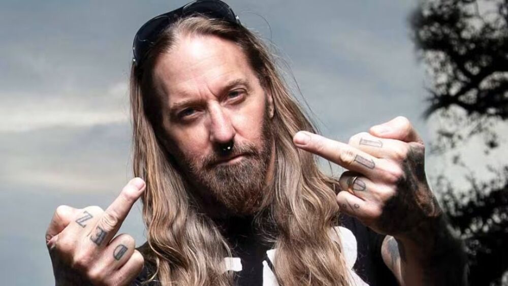 dez-fafara-detalla-su-vida-con-un-tumor-cerebral-y-su-negativa-a-dejar-los-escenarios-noticias-sin-categoria